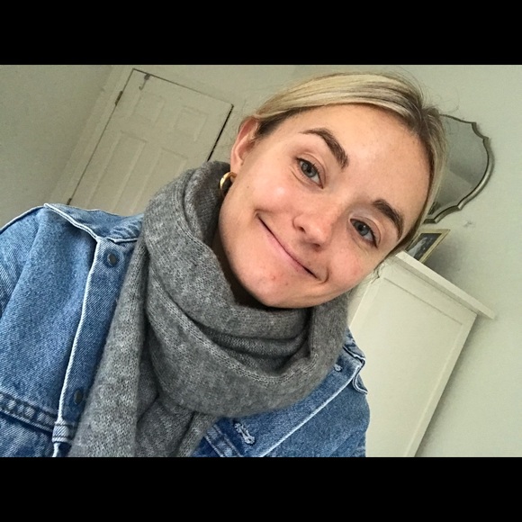 mollyb123483